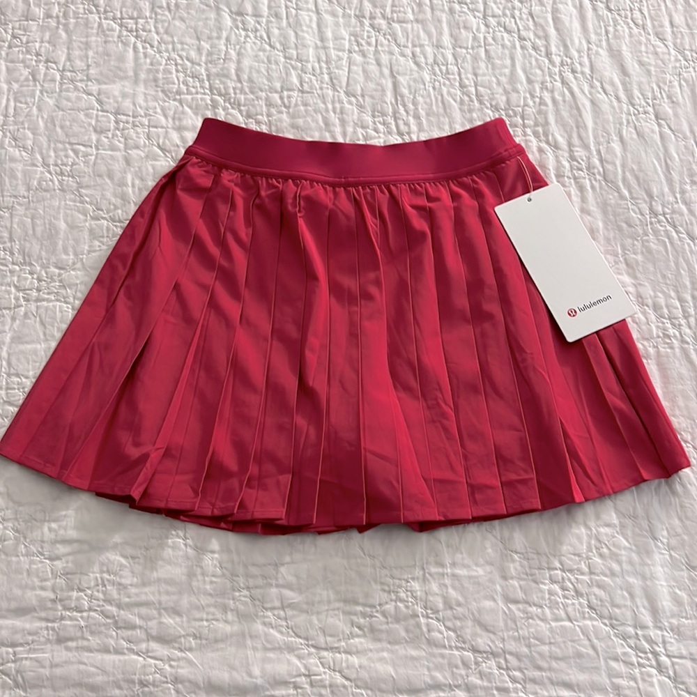 NWT Lululemon High-Rise Pleated Tennis Skirt
in Cherry Mist